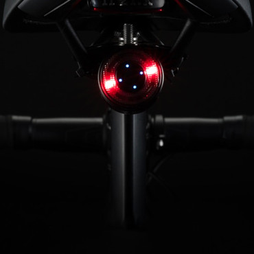 Vélo arrière Q1 7 Couleur LED stroboscopique + câble USB-C - USB-A - Noir