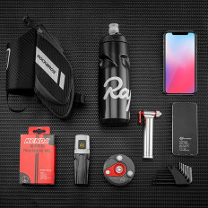 Kerékpár táska a nyereg alatt egy bidon 1,5 l-es zsebével