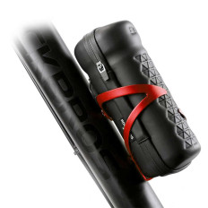 Bicycle aluminum handle on a bottle water bottle - red