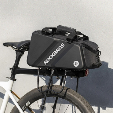 Športová a cyklistická taška pripevnená na kufri 11,6l - čierna
