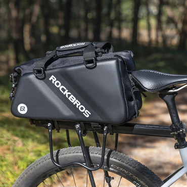 Športová a cyklistická taška pripevnená na kufri 11,6l - čierna