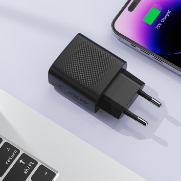 A104 GAN USB-C PD SFC 25W - Preto