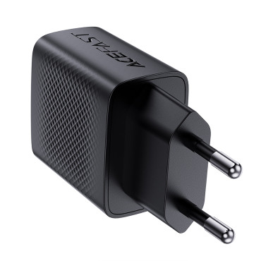 A82 GAN USB-C PD 20W Omrežni polnilnik - črna
