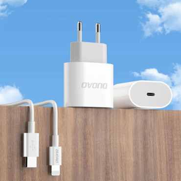 En liten A14EU PD 20W USB-C Nätverksladdare - Vit