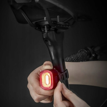 Lâmpada de bicicleta LED Sistema de frenagem traseira traseira USB-C - preto