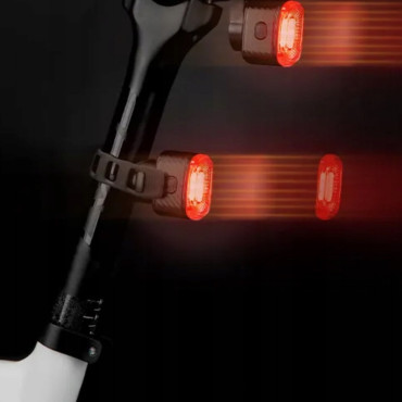 Lâmpada de bicicleta LED Sistema de frenagem traseira traseira USB-C - preto