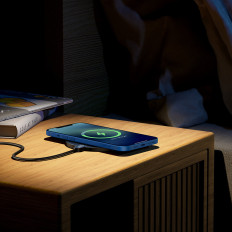 Digital-LED-Anzeige Gen 2 15W USB-C-Induktionslader - Schwarz