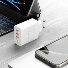 3x USB-A 1x USB-C PD 20W - bela USB-Omrežni polnilnik