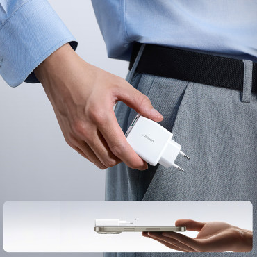 Mali in supercianik omrežja polnilnik 20W USB-A USB-C-WHITE