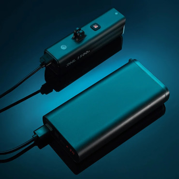 Sprednja svetilka za kolesa 5000mAh 1500LM IPX6 Montaža Garmin in GoPro - črna