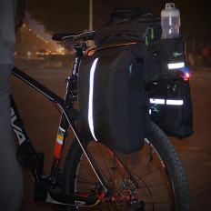 Cykelväska på stammen 35L med utfällbara fickor A6-03BK - Svart
