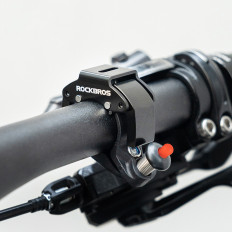 C-shaped bike - black