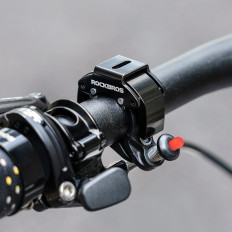 C-formad cykel - svart