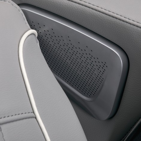 Masažni stol Sakura Comfort Plus 806 sivo — povečava površine