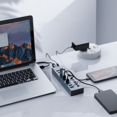 HUB BT2U3-16AB med 16x USB-A-omkopplare - Grå