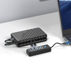 Hub PW4U-C3 Distributør USB-C - 4x USB-A - Svart