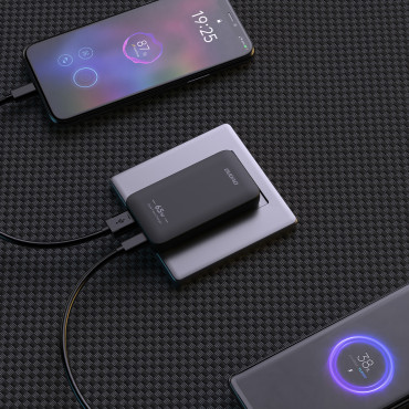 Omrežni nakladalnik Ultra-Gan 65W USB-A USB-C PD EU / ZDA - črna
