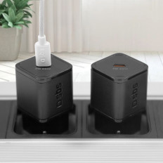 Entrega de energía GAN USB-C 20W Cargador de red - Negro