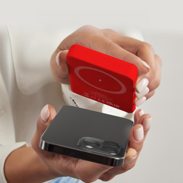 Powerbank 5000 mah Magsafe - punainen