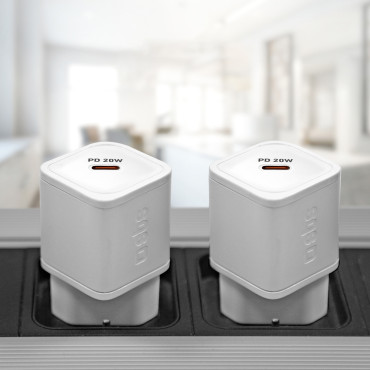 Carregador de rede GAN com entrega de energia 20w - branco