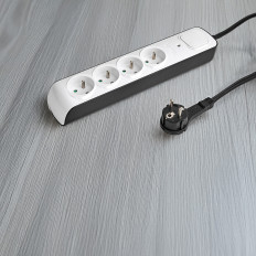 Tira antideslizante 4 tomas 1.5m - blanco