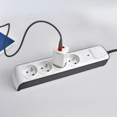 Anti-slip strip 4 sockets 1.5m - white