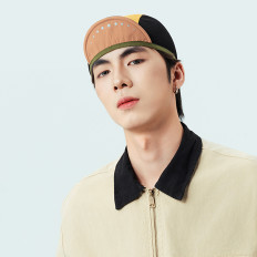 Gorra de bicicleta inclinada con una polla de dashball - Amarillo