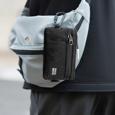 Tourist Sports Portfolio Carabiner - musta