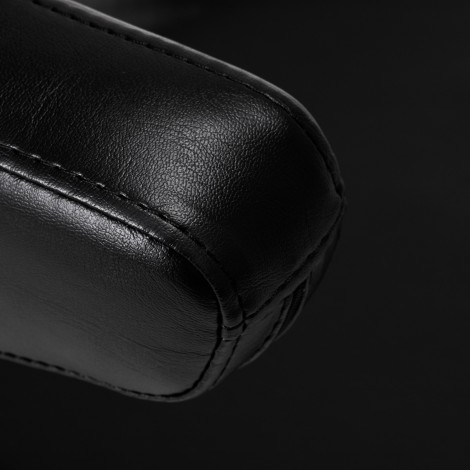 Fauteuil de tatouage PRO INK 973 ergonomique et réglable noir — gros plan accoudoir