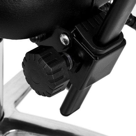 Cadeira de tatuagem PRO INK 973 ajustável ergonomicamente preta — close-up dos controlos