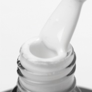 OCHO NAILS Hybridný lak na nechty biela 001 - 5 g — detail povrchu