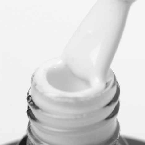 OCHO NAILS Hybrid Nagellack Weiß 001 - 5 g — Detailaufnahme Oberfläche