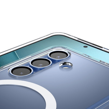 The case for the Samsung Galaxy S25+ Ultra Hybrid Mag is transparent