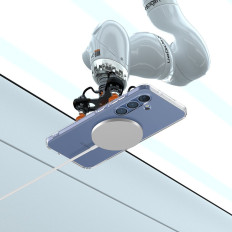 The case of the Samsung Galaxy S25 Liquid Crystal