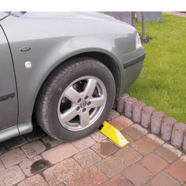 Avto Stop Parking Separator. Rumena