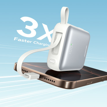 Powerbank 10000mAh 22.5w mit eingebauten USB-C-Blitzkabeln - Weiß
