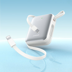 Powerbank 10000mAh 22.5w med indbyggede USB-C Lynkabler - Hvid