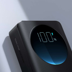 Powerbank met een 30W 30000mAh zaklamp + USB-A-kabel - USB-C 25cm zwart