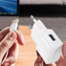 Samsung USB-A 15W Omrežni polnilnik z USB-A kabel - USB-C - bela