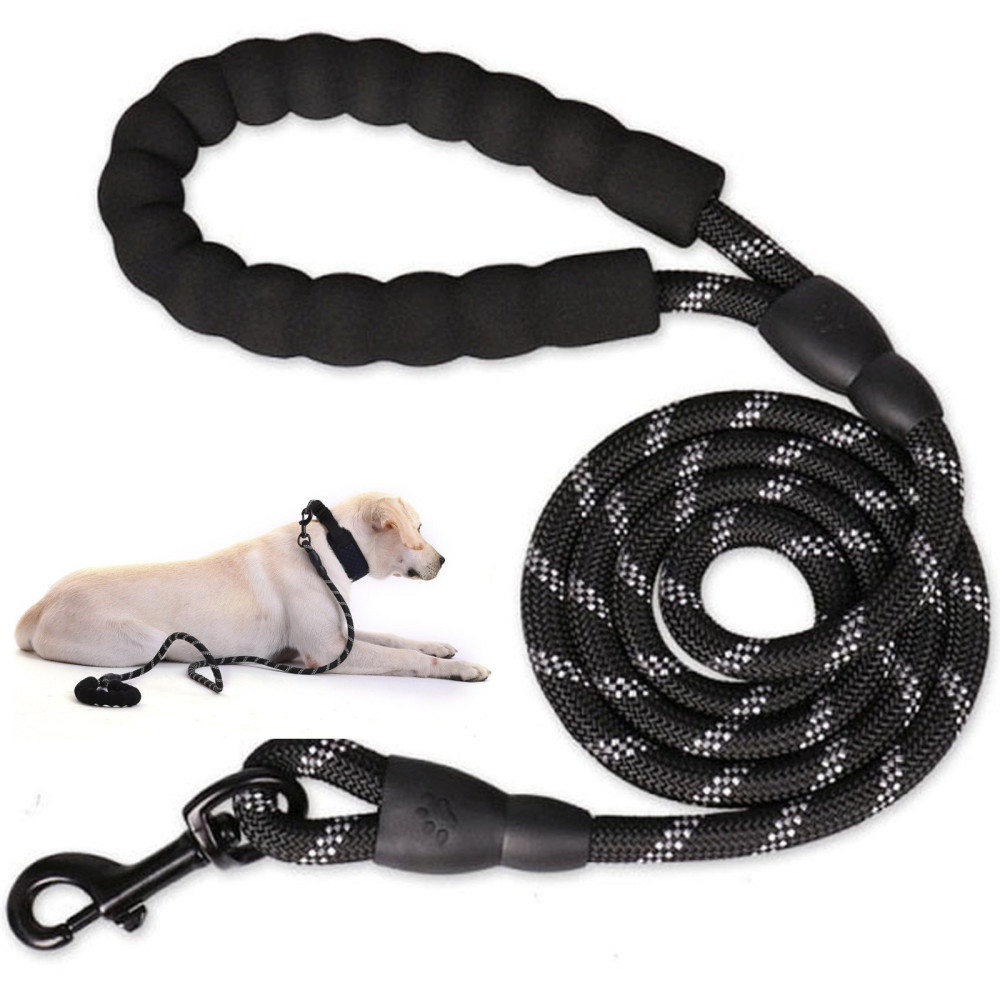 Trainingsriem voor een hond met reflecterende inserts sterke 1,5 m