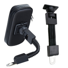 Use of a waterproof phone bag