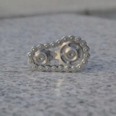 Fidget Spinner Chain Circle Flywheel Anti-stress Toy With Bearing Metal Design and Smooth Motion