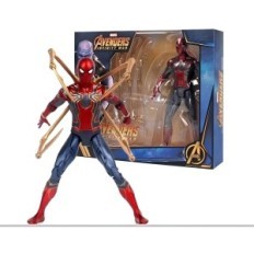 Figurin Spider-Man Avengers "Krig uten grenser" 17 cm kollektorens figur