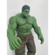 Una gran figura Hulk del universo Avengers 42 cm realista juguete coleccionable con elementos en movimiento