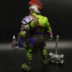 Figur Hulk Ragnrok Aversers Avengers 20cm Retail Collectoric Figur fra filmen Thor Ragnarane med bevægelige dele