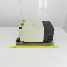 SOGEVAC SV25 A90L-0001-0425 A90L-0001-0425 Öljyn tyhjiöpumppu moottorilla