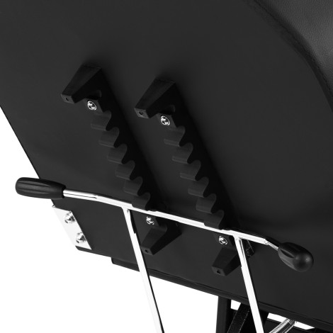 Poltrona estetica Sillon con cuvette nera — primo piano della maniglia