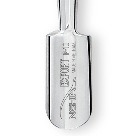 NGHIA Nghia Export P-10 fém körömágyreszelő manikűr és pedikűr eszköz — közeli kép a pengéről