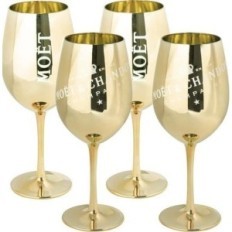 Glass Moët & Chandon Ibiza 1 PC. Verre en plastique élégant doré en couleur et boissons à champagne doré