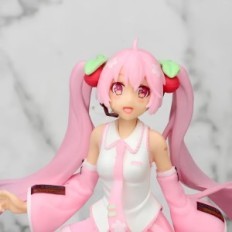 Akční postava Anime Miku Hatsune Sakura 15cm Collectible Action Obrázek Japonský idoul v Sakura verzi